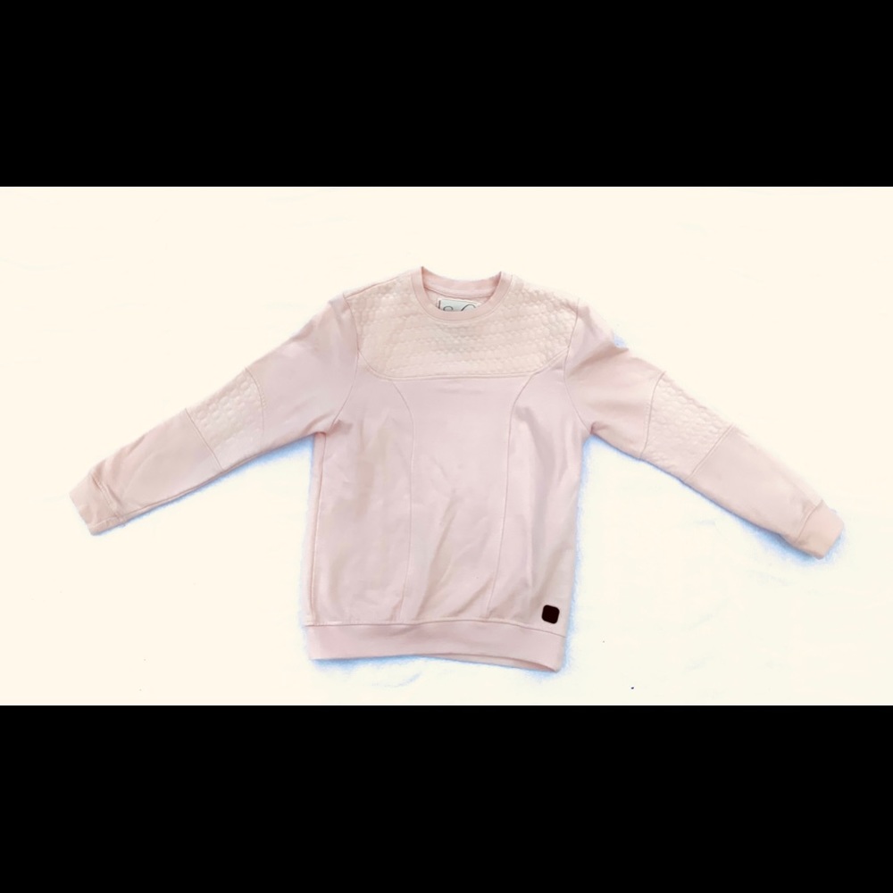Cute peach sweatshirt!